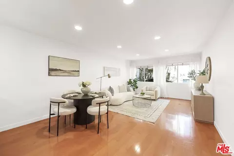 532 N Rossmore Ave #203, Los Angeles, CA 90004