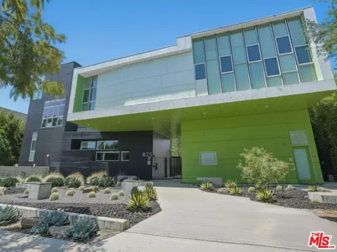 825 N Kings Rd #1, West Hollywood, CA 90069