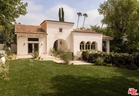 17647 Belinda St, Encino, CA 91316