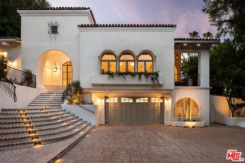 17647 Belinda St, Encino, CA 91316