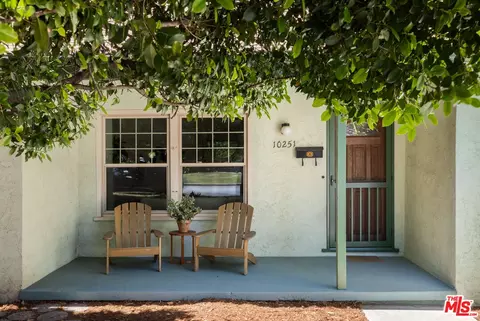 10251 Odell Ave, Sunland, CA 91040