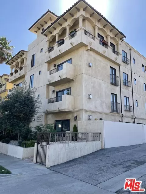 1215 Armacost Ave #401, Los Angeles, CA 90025