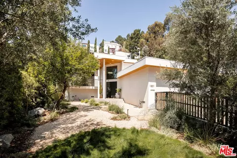 1831 Redcliff St, Los Angeles, CA 90026