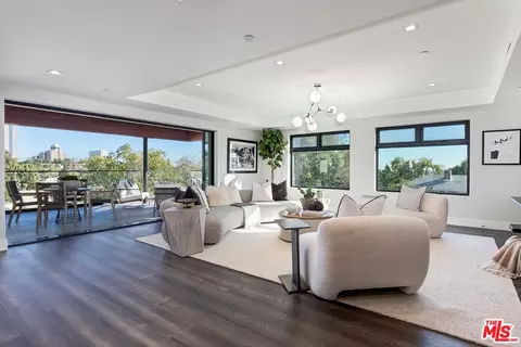 1839 Pandora Ave #PH, Los Angeles, CA 90025
