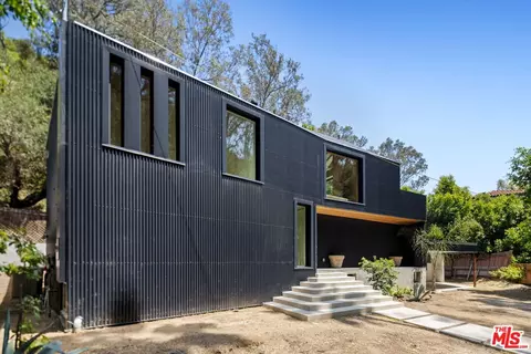 1956 Laurel Canyon Rd, Los Angeles, CA 90046