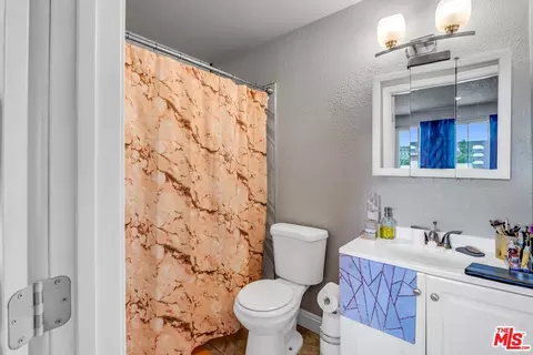 Bath - 223 S Acacia Ave #205, Compton, CA 90220 photo 2 of 3