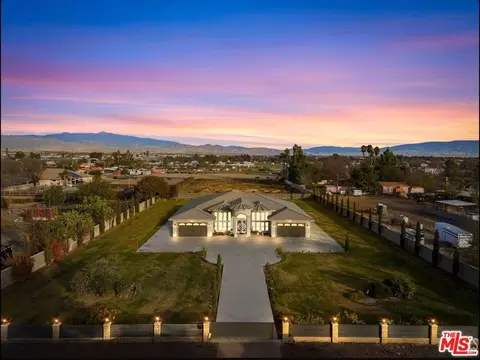 613 S Sterling Rd, Bakersfield, CA 93307