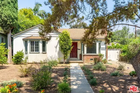 2797 Mataro St, Pasadena, CA 91107