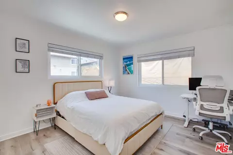 Bedroom - 403 Brooks Ave, Venice, CA 90291 photo 3 of 4