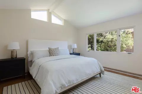 Bedroom - 1465 Edgecliff Ln, Montecito, CA 93108 photo 4 of 4
