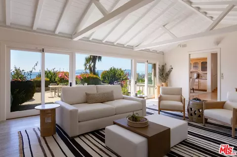 Living - 1465 Edgecliff Ln, Montecito, CA 93108 photo 3 of 3