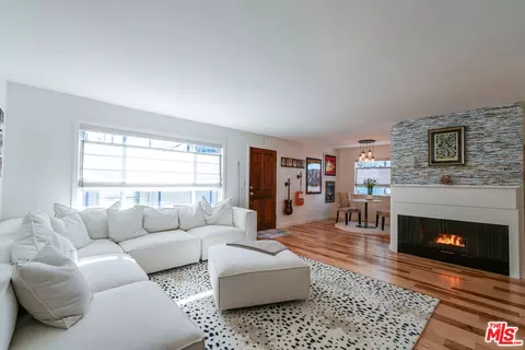 441 Raymond Ave #5, Santa Monica, CA 90405