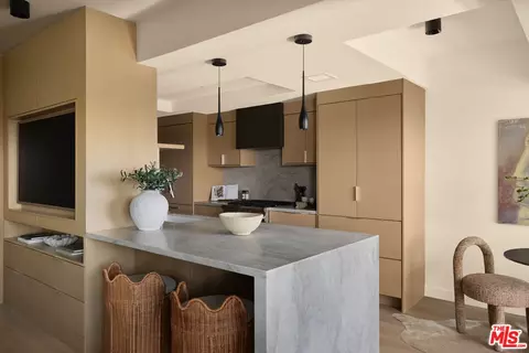 13600 Marina Pointe Dr #604, Marina Del Rey, CA 90292