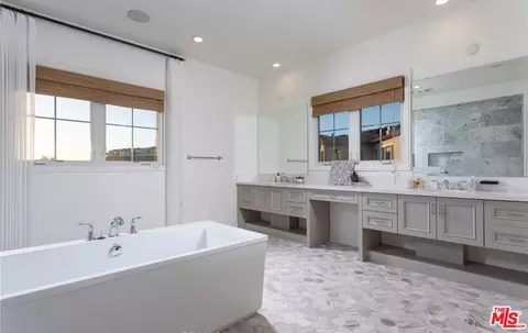 Bath - 119 Lanzon, Irvine, CA 92602 photo 1 of 1