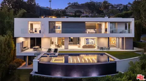 1401 Londonderry Pl, Los Angeles, CA 90069
