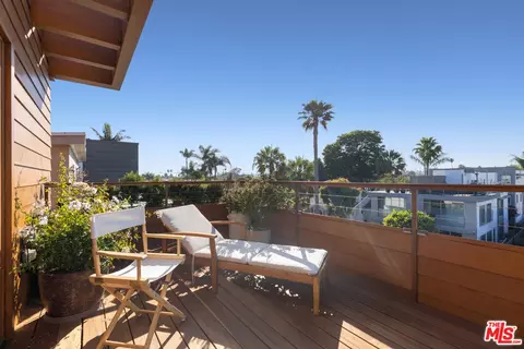 812 Brooks Ave, Venice, CA 90291