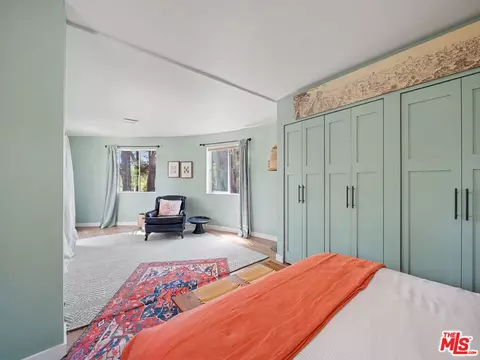 Bedroom - 22067 Saddle Peak Rd, Topanga, CA 90290 photo 7 of 9