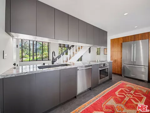 Kitchen - 22067 Saddle Peak Rd, Topanga, CA 90290 photo 6 of 6