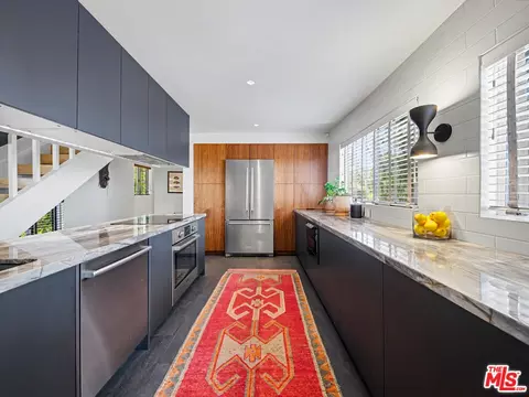 Kitchen - 22067 Saddle Peak Rd, Topanga, CA 90290 photo 3 of 6