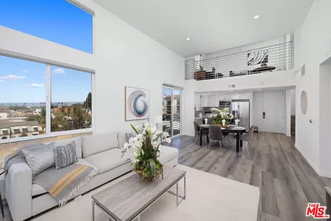 1055 S Serrano Ave #505, Los Angeles, CA 90006