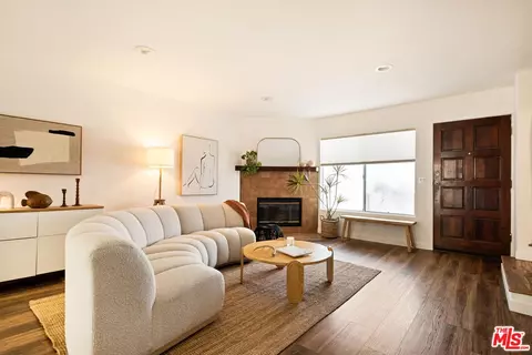 1906 W Victory Blvd #9, Burbank, CA 91506