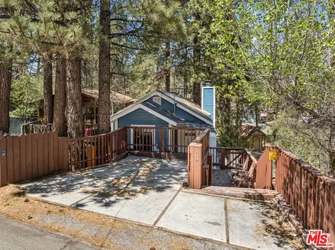 109 W Aeroplane Blvd, Big Bear City, CA 92314