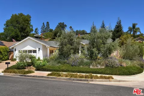1572 Fordham Ave, Thousand Oaks, CA 91360