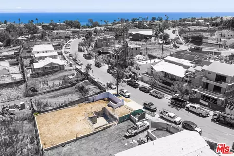 16722 Bollinger Dr, Pacific Palisades, CA 90272