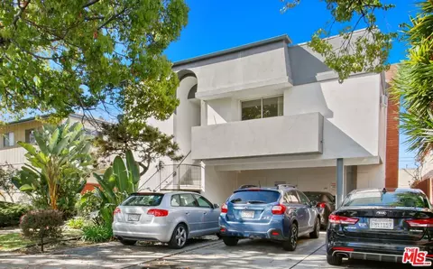 3735 Mentone Ave, Los Angeles, CA 90034
