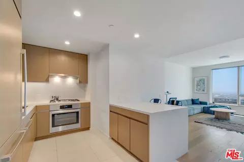 889 Francisco St #3401, Los Angeles, CA 90017