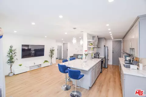 8738 Delgany Ave #107, Playa Del Rey, CA 90293