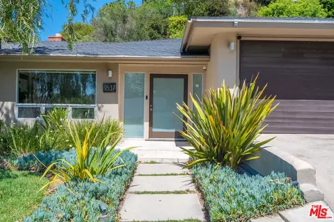 9537 Dalegrove Dr, Beverly Hills, CA 90210