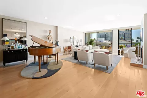 321 N Oakhurst Dr #601, Beverly Hills, CA 90210