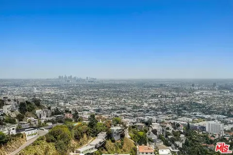 2 Bode Dr, Los Angeles, CA 90069