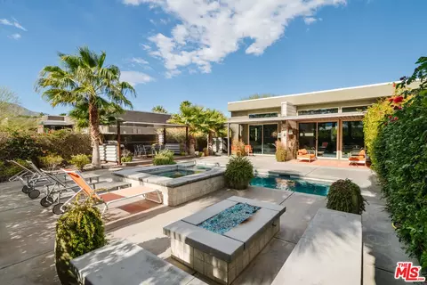1096 Lucent Ct, Palm Springs, CA 92262