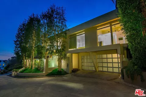 1331 Cordell Pl, Los Angeles, CA 90069