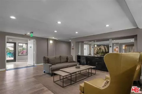 838 Pine Ave #506, Long Beach, CA 90813