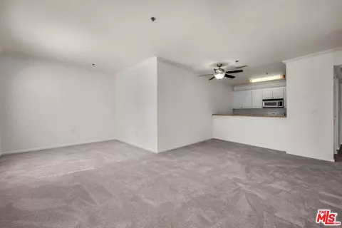 838 Pine Ave #506, Long Beach, CA 90813 photo 5