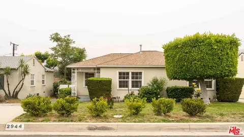 2944 Mayfield Ave, La Crescenta, CA 91214