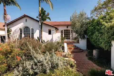 4801 Ambrose Ave, Los Angeles, CA 90027