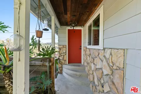5810 Burwood Ave, Los Angeles, CA 90042