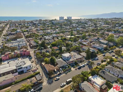 View/Area - 249 Ruth Ave, Venice, CA 90291 photo 1 of 2