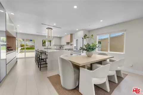 Dining - 10360 Mcclemont Ave, Tujunga, CA 91042 photo 1 of 2