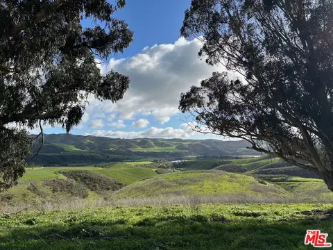 4695 Sweeney Rd, Lompoc, CA 93436