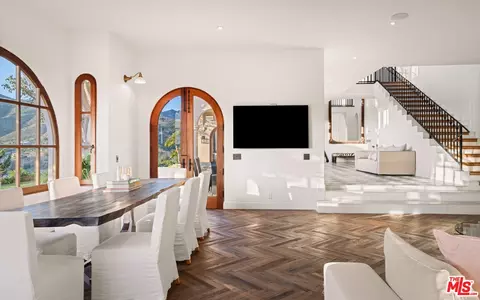 Dining - 6201 Ramirez Mesa Dr, Malibu, CA 90265 photo 2 of 2
