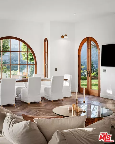 Dining - 6201 Ramirez Mesa Dr, Malibu, CA 90265 photo 1 of 2