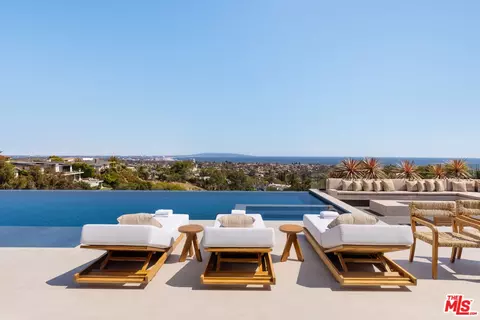 16058 Anoka Dr, Pacific Palisades, CA 90272