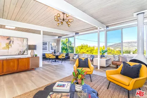 8554 Day St, Sunland, CA 91040