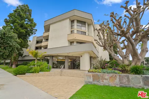750 S Spaulding Ave #305, Los Angeles, CA 90036