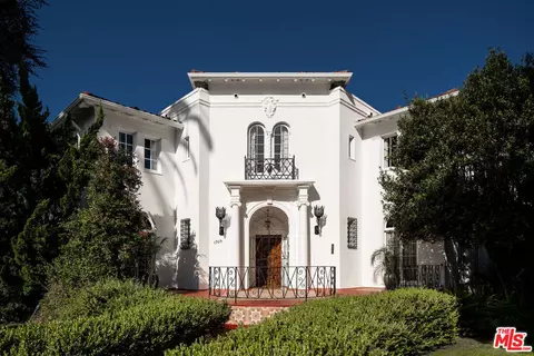 1705 Wellington Rd, Los Angeles, CA 90019
